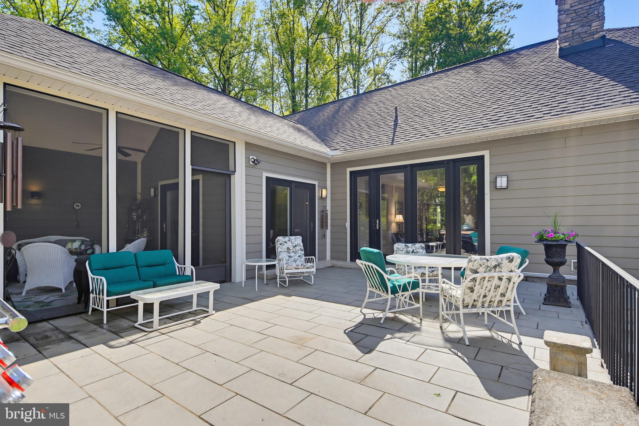 ARROWOOD - Residential