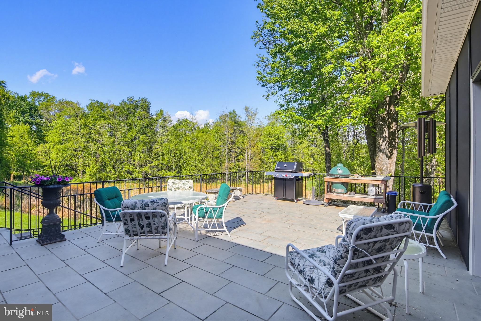 ARROWOOD - Residential