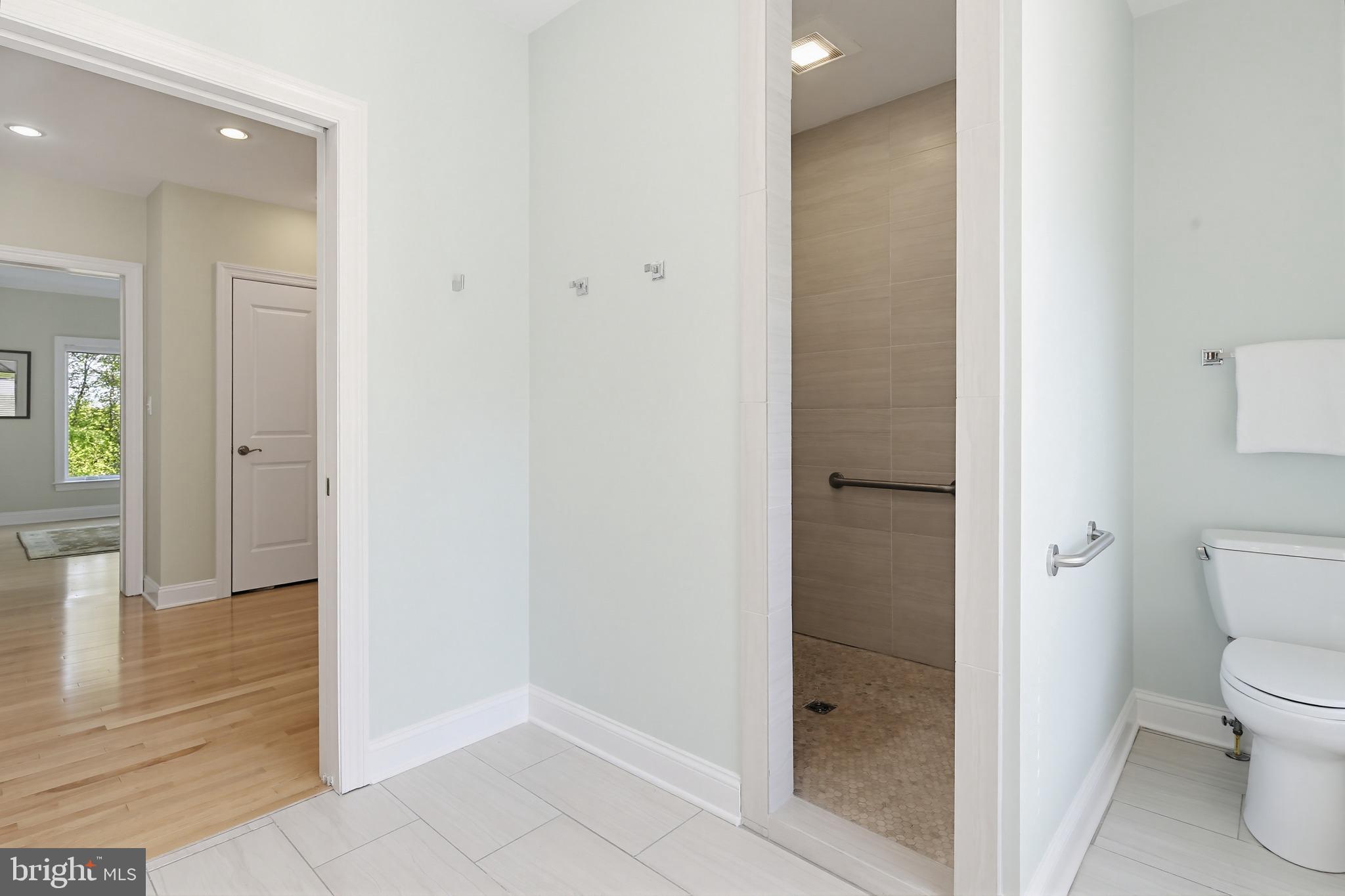 ARROWOOD - Residential