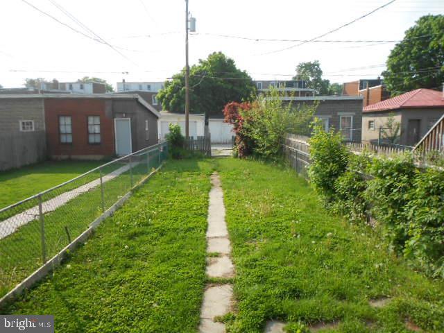 THE AVENUES - Residential