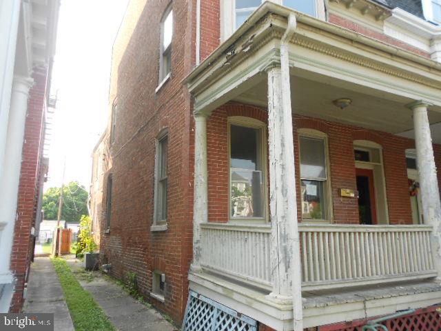 THE AVENUES - Residential