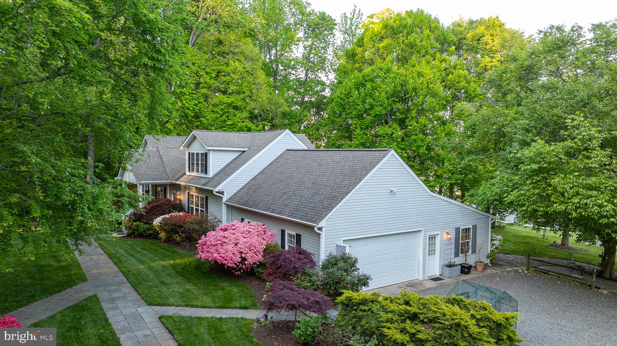 BEAR CASTLE - Residential