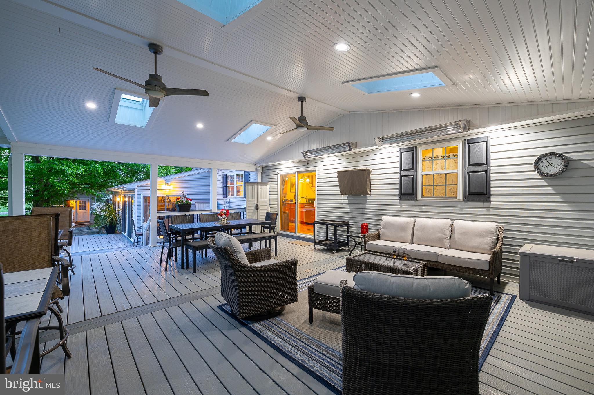 BEAR CASTLE - Residential