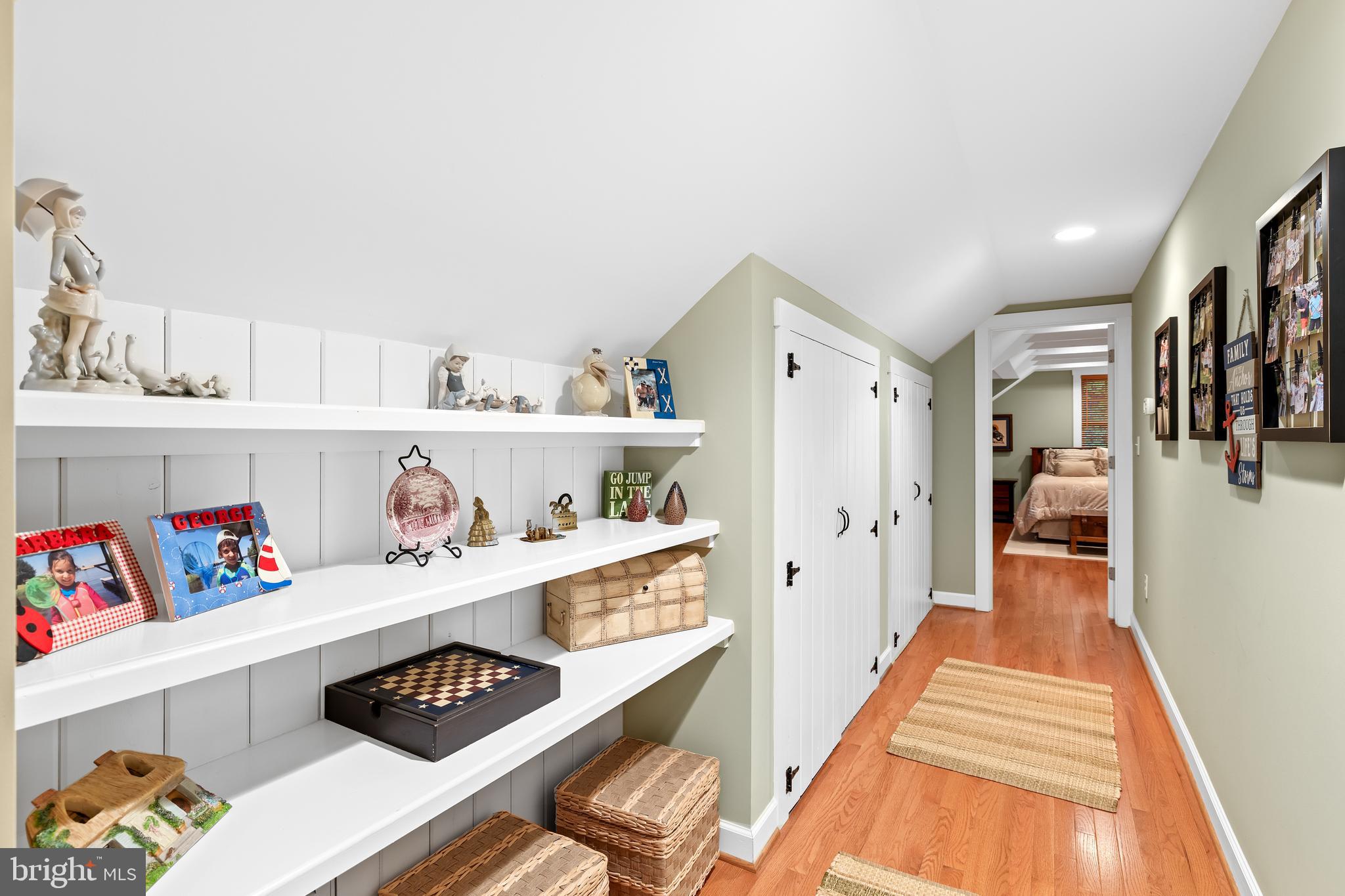 BEAR CASTLE - Residential