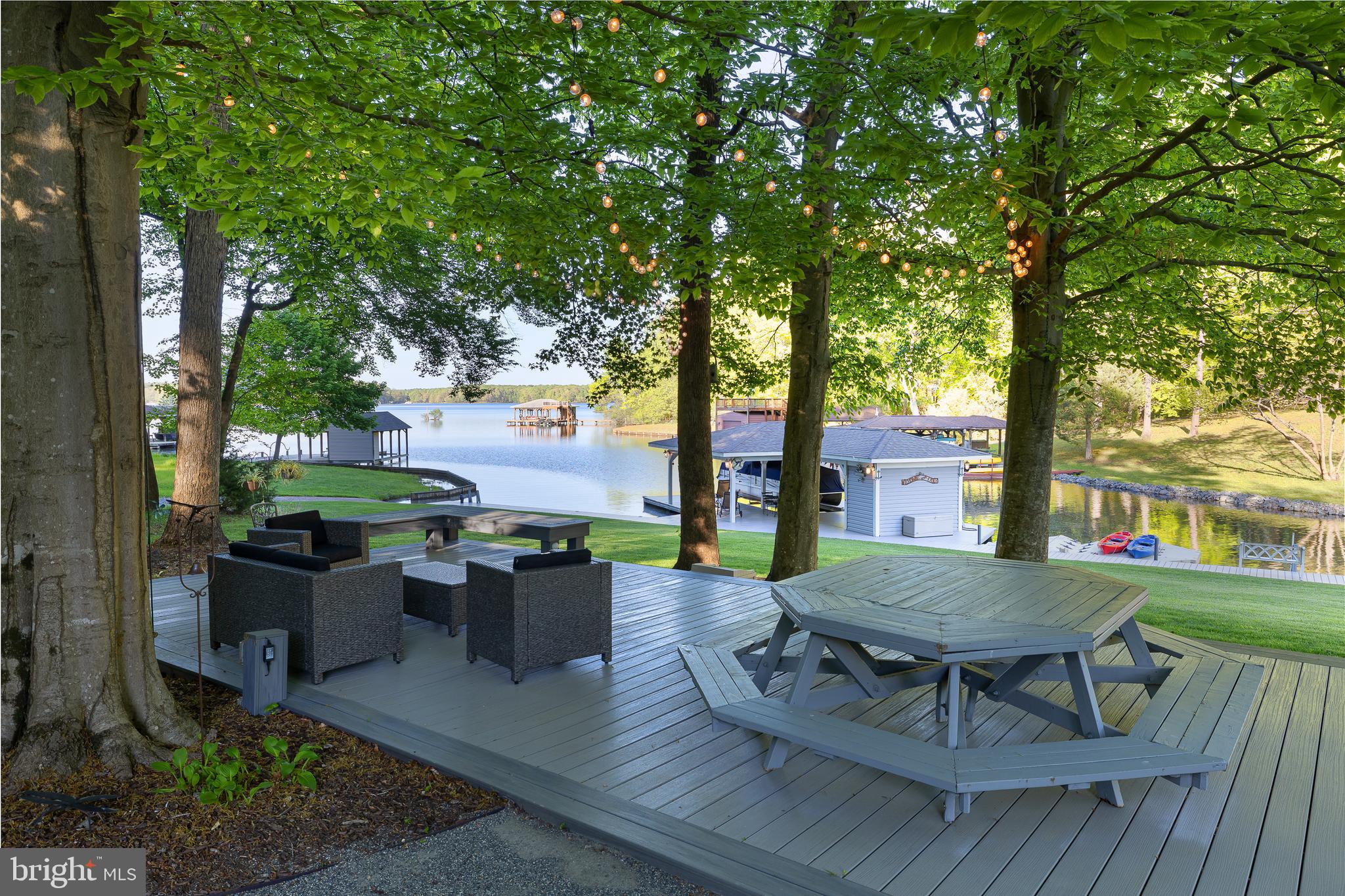 BEAR CASTLE - Residential