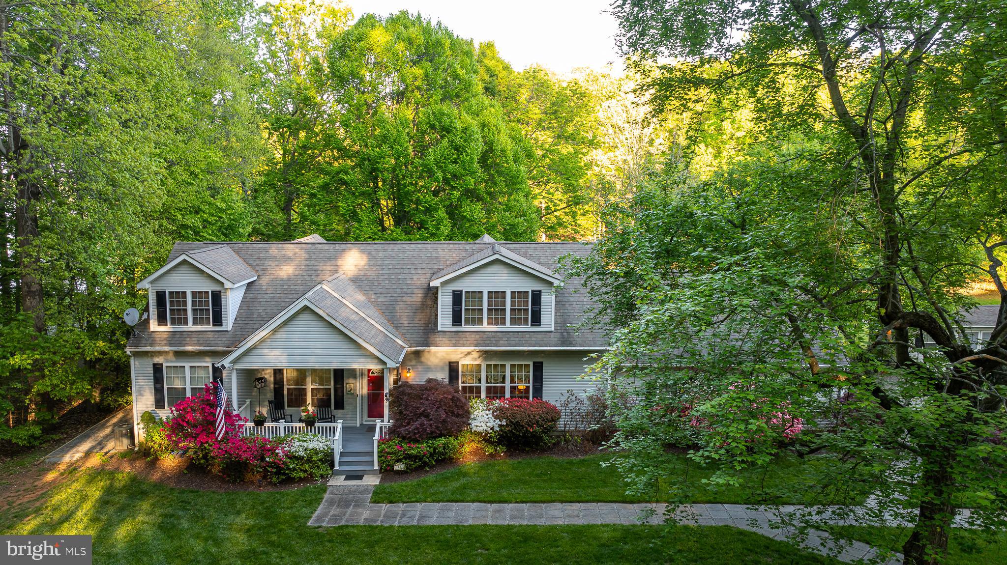 BEAR CASTLE - Residential