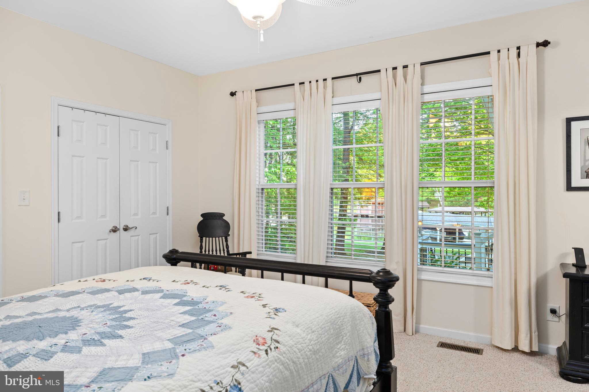 BEAR CASTLE - Residential