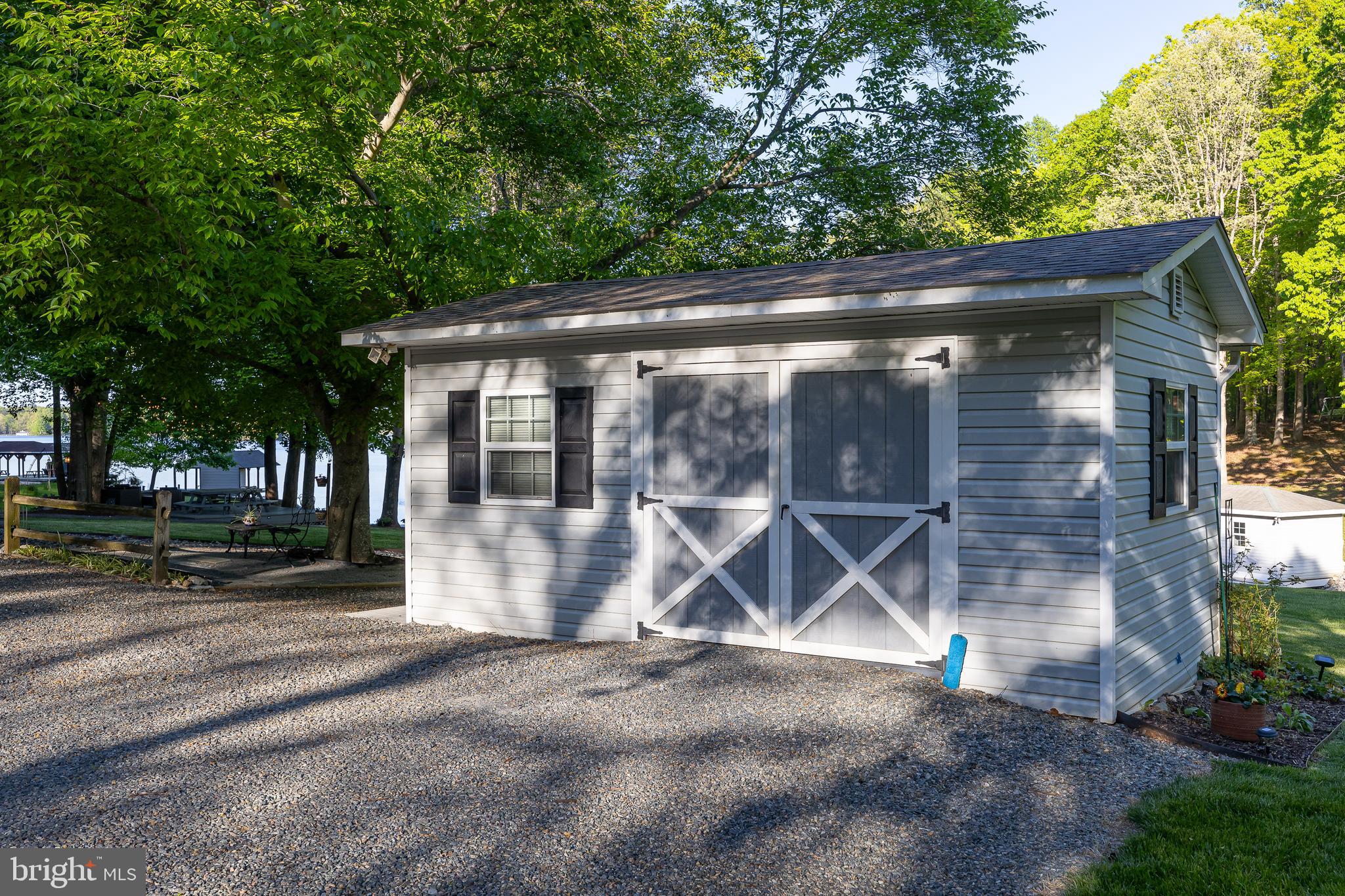 BEAR CASTLE - Residential