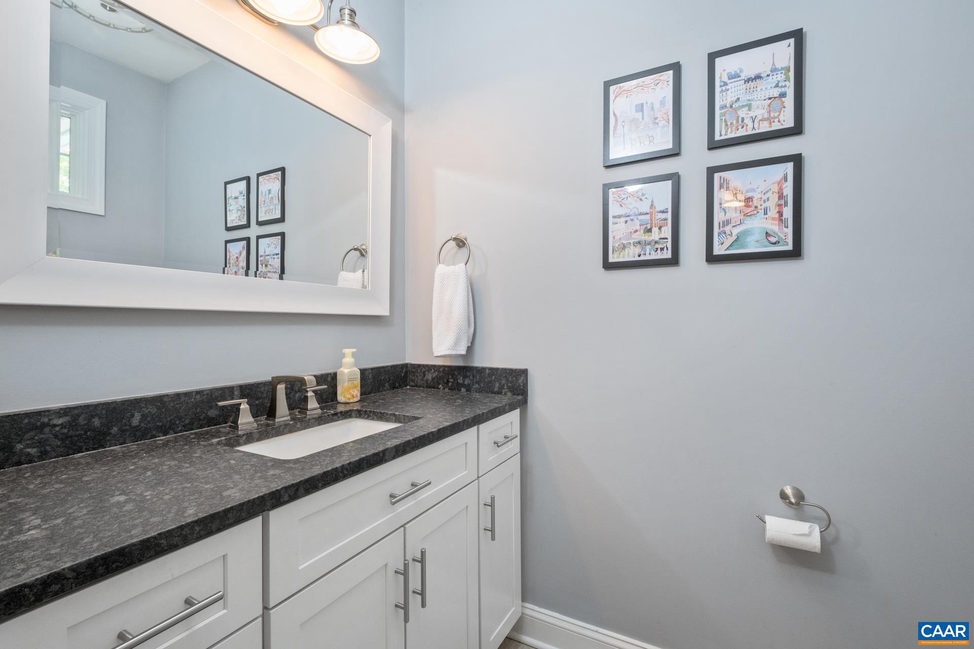 HARDWARE RIVER FARMS - Residential