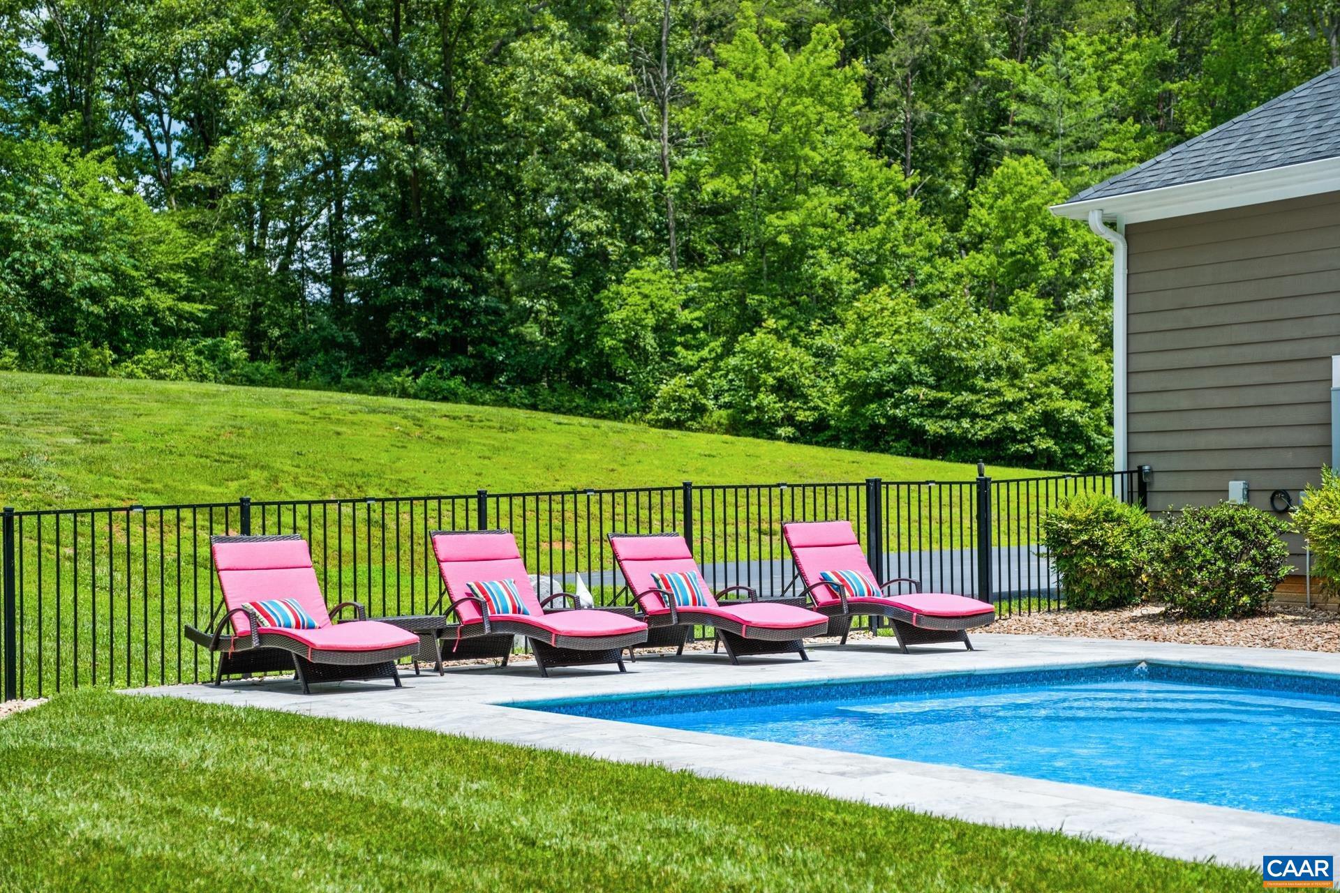 HARDWARE RIVER FARMS - Residential