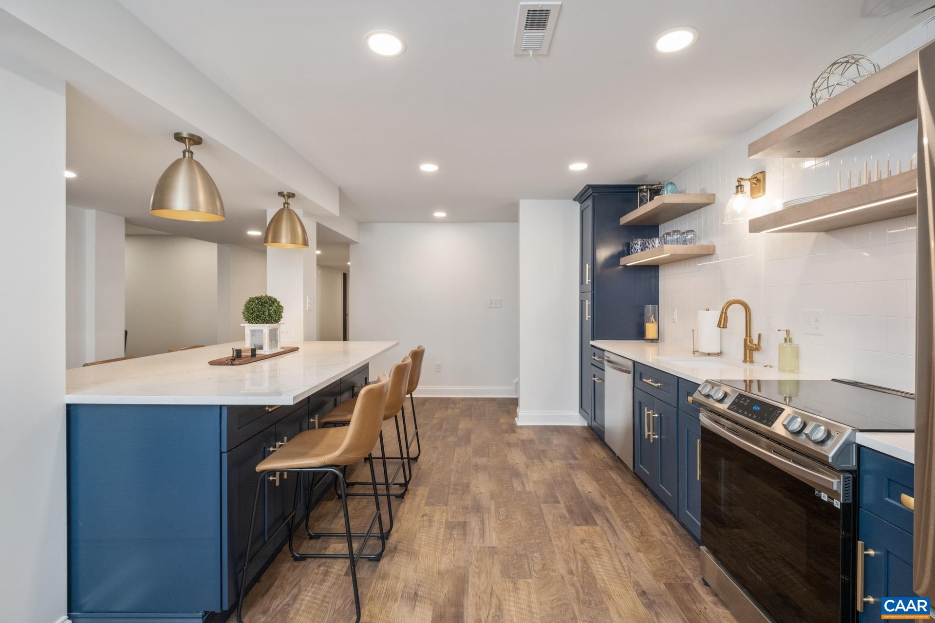 HARDWARE RIVER FARMS - Residential