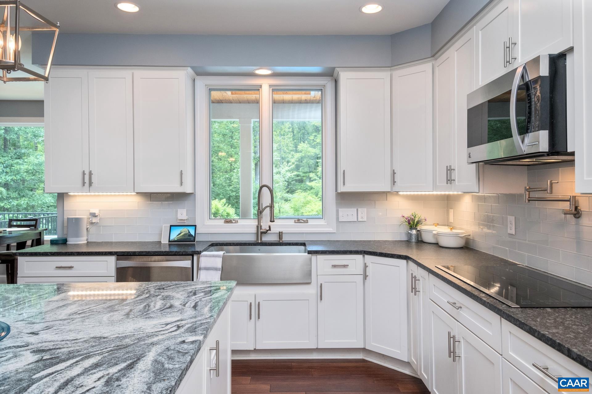 HARDWARE RIVER FARMS - Residential