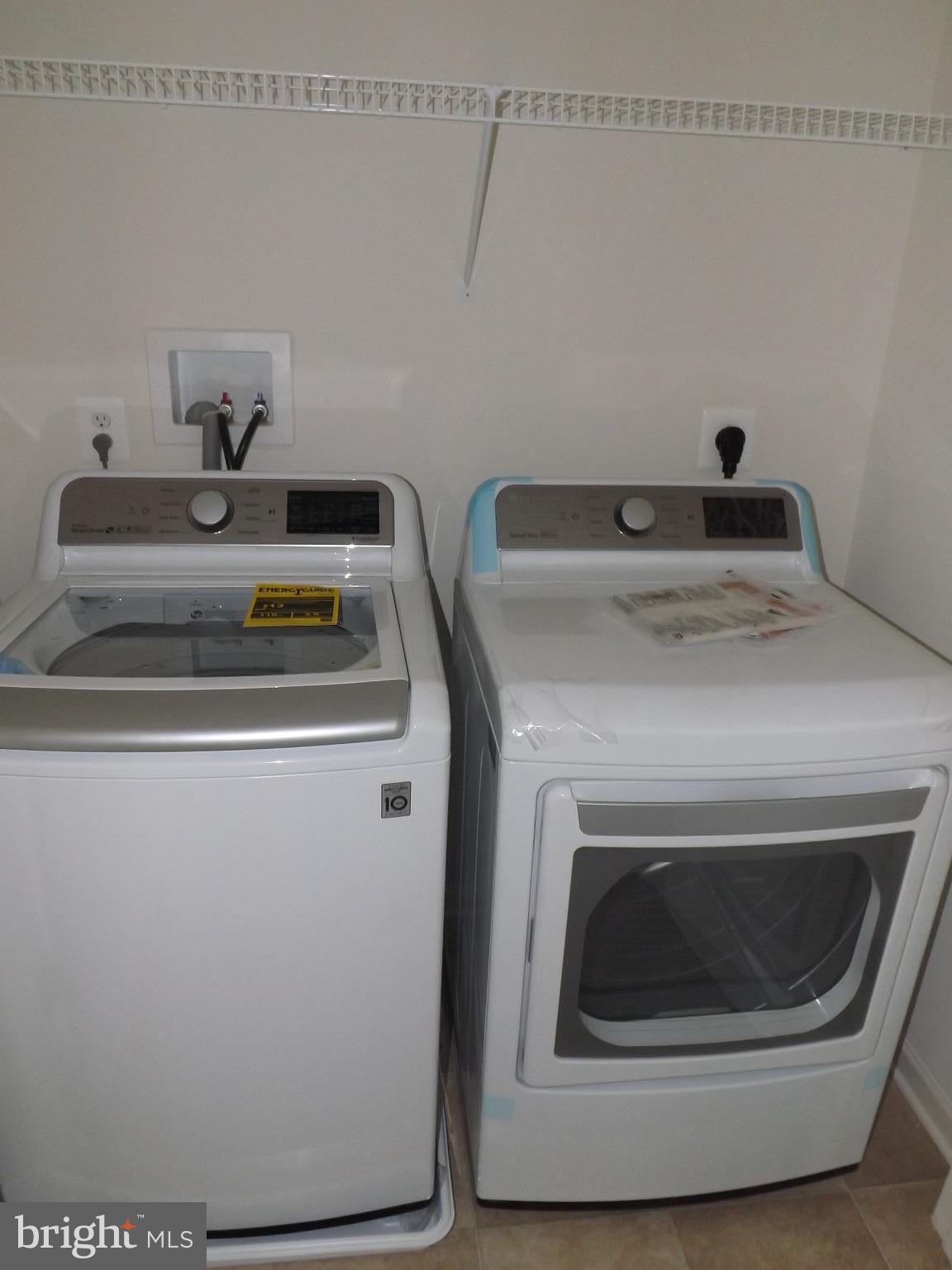 OVERLOOK AT RIVERSIDE - Residential Lease