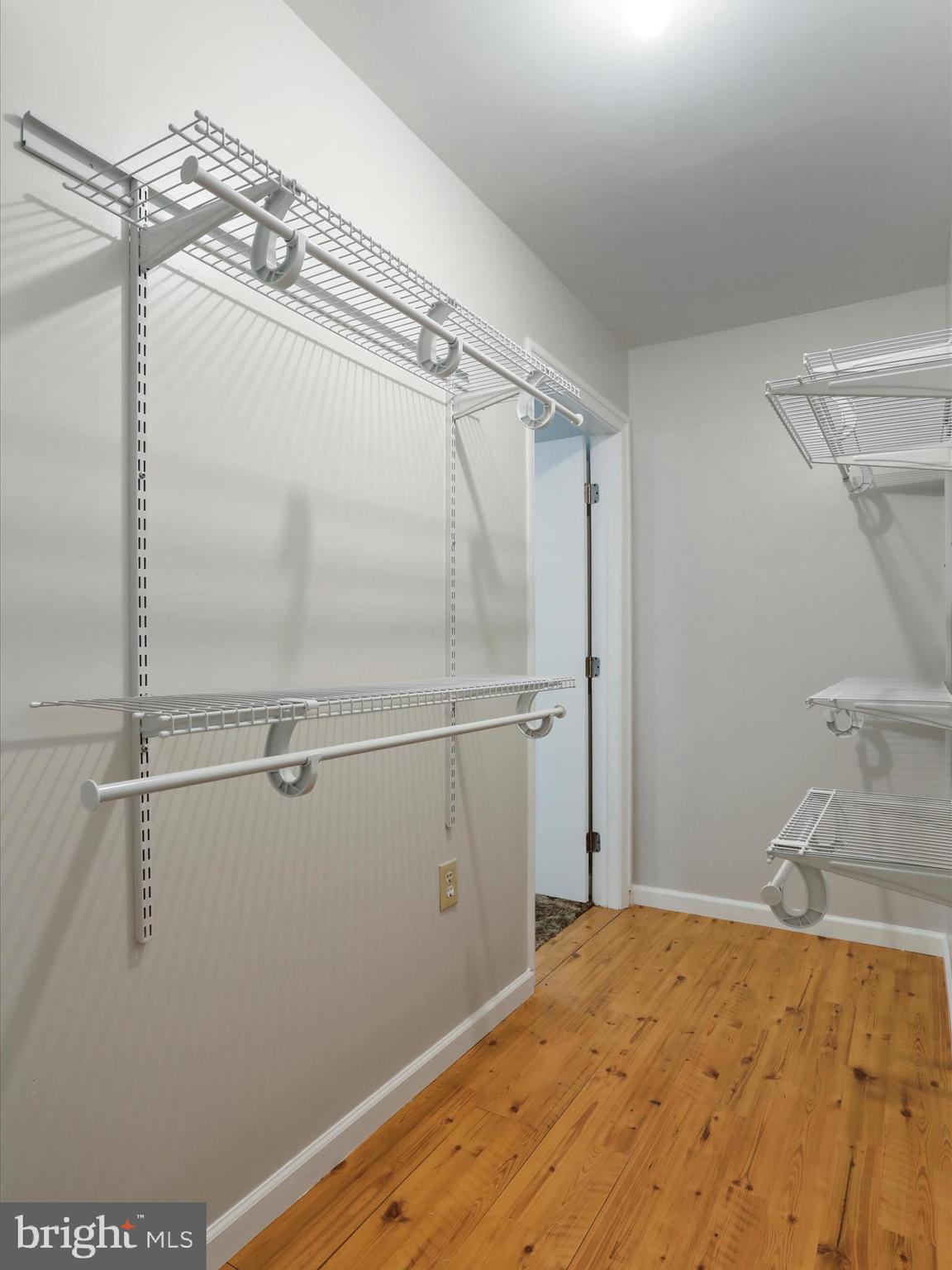 MOUNTAIN VIEW ACRES - Residential