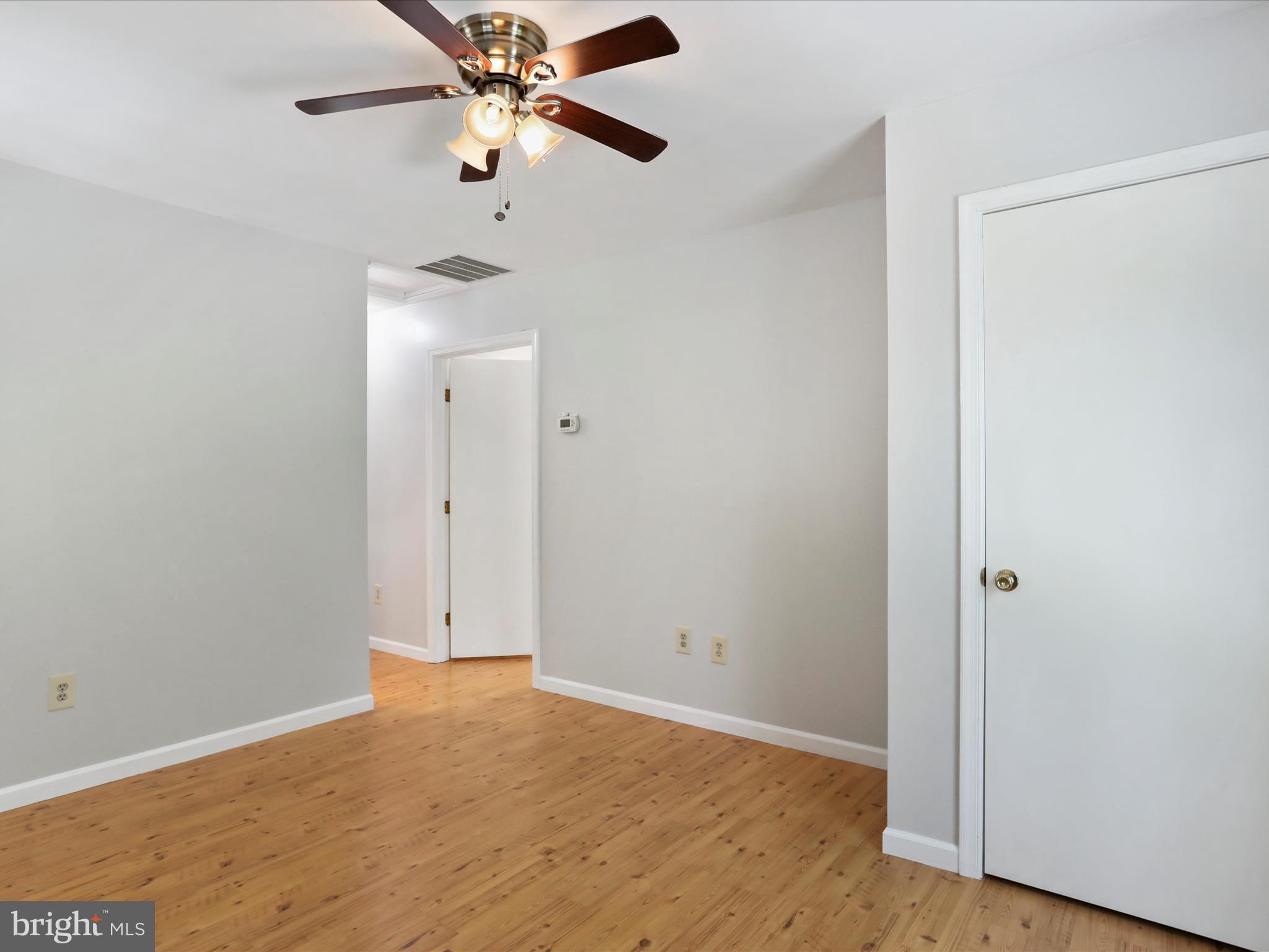 MOUNTAIN VIEW ACRES - Residential