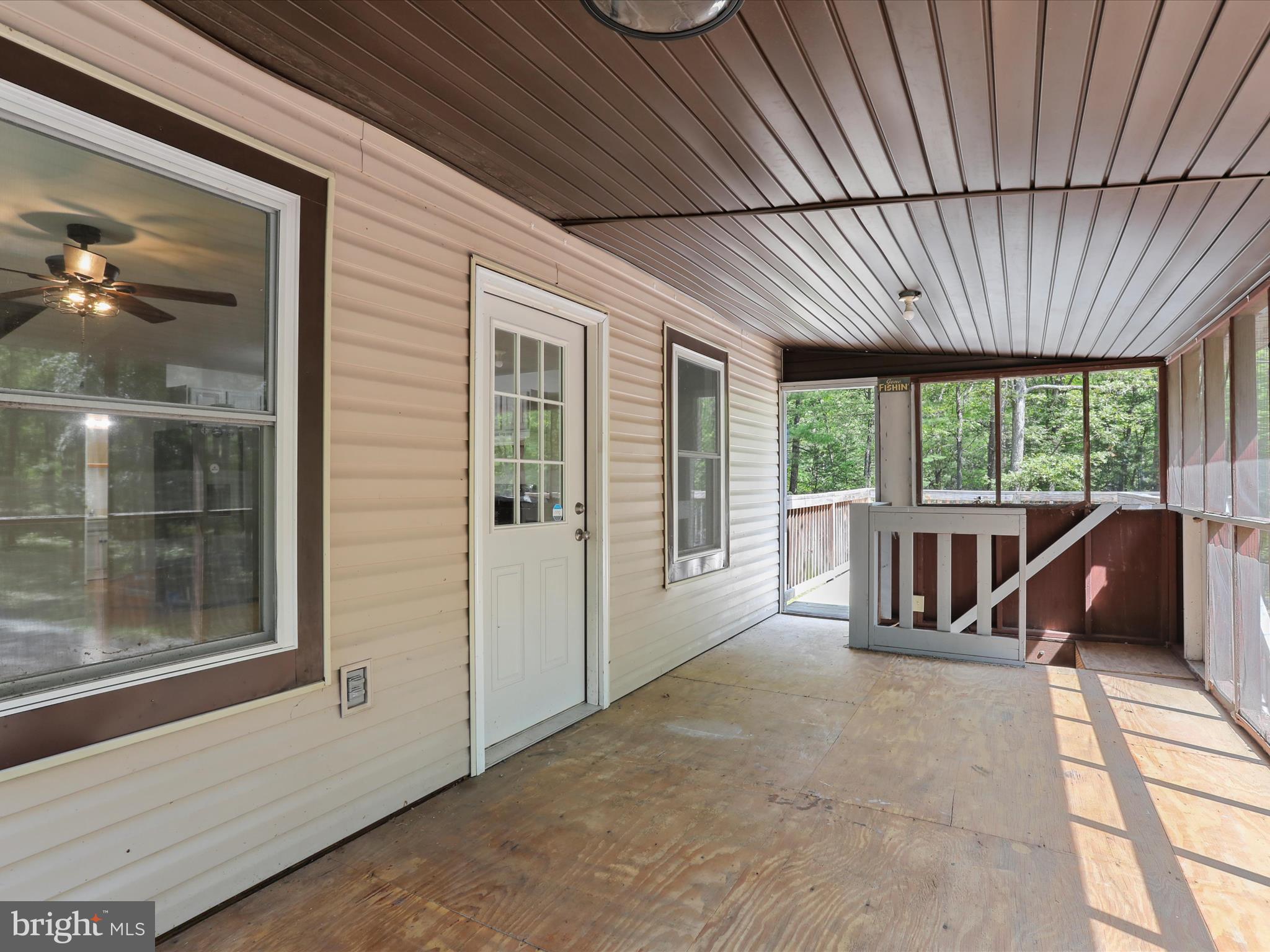 MOUNTAIN VIEW ACRES - Residential