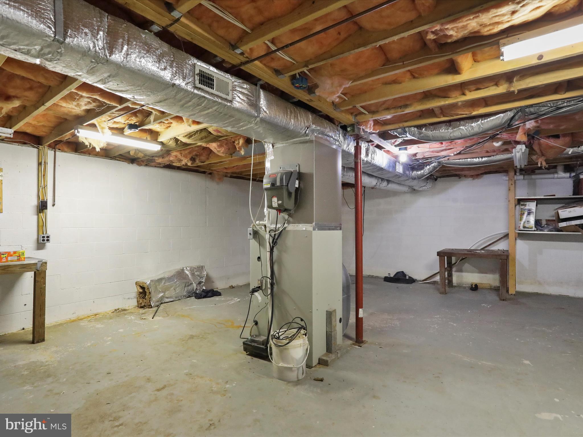 MOUNTAIN VIEW ACRES - Residential