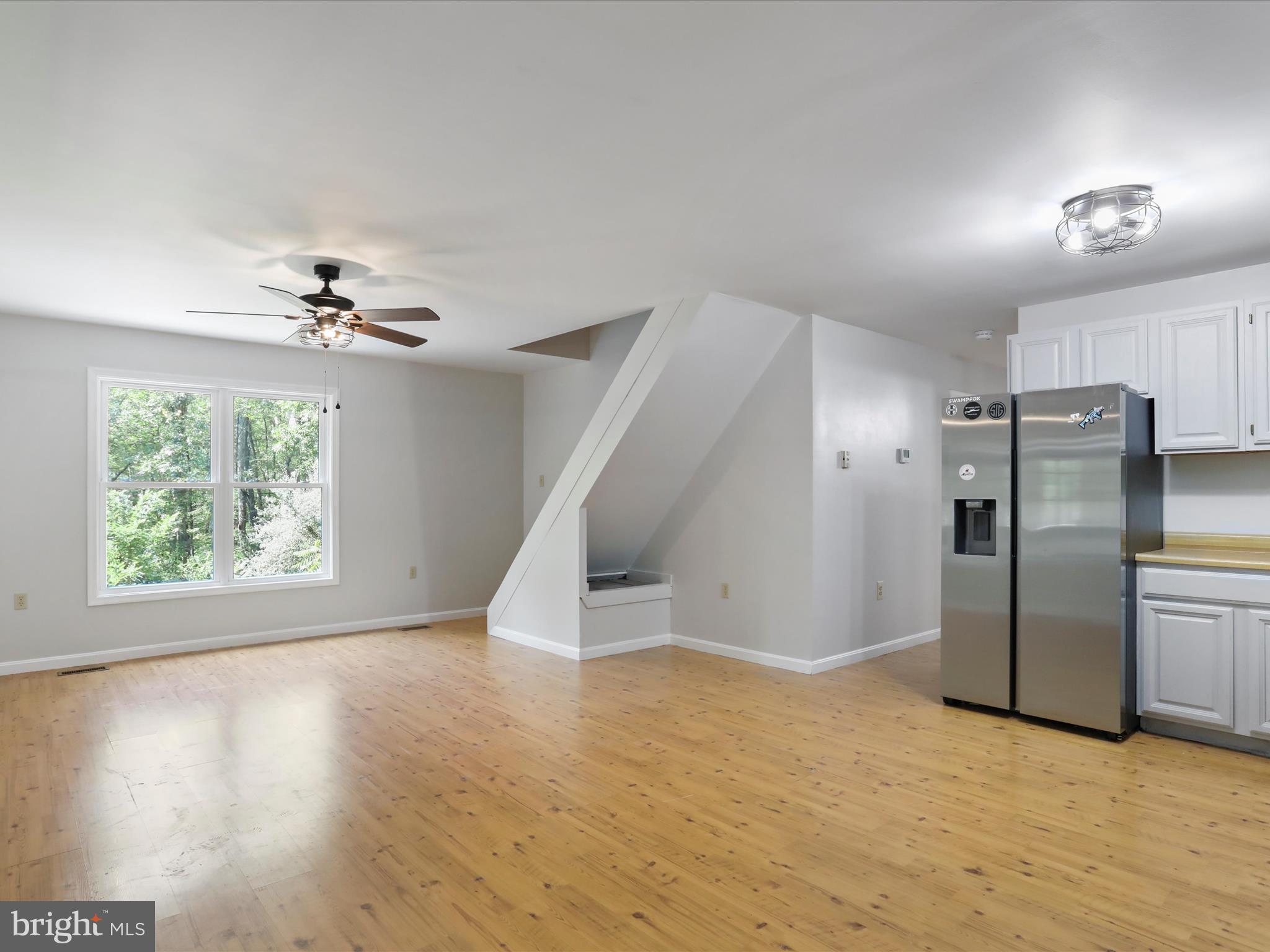 MOUNTAIN VIEW ACRES - Residential