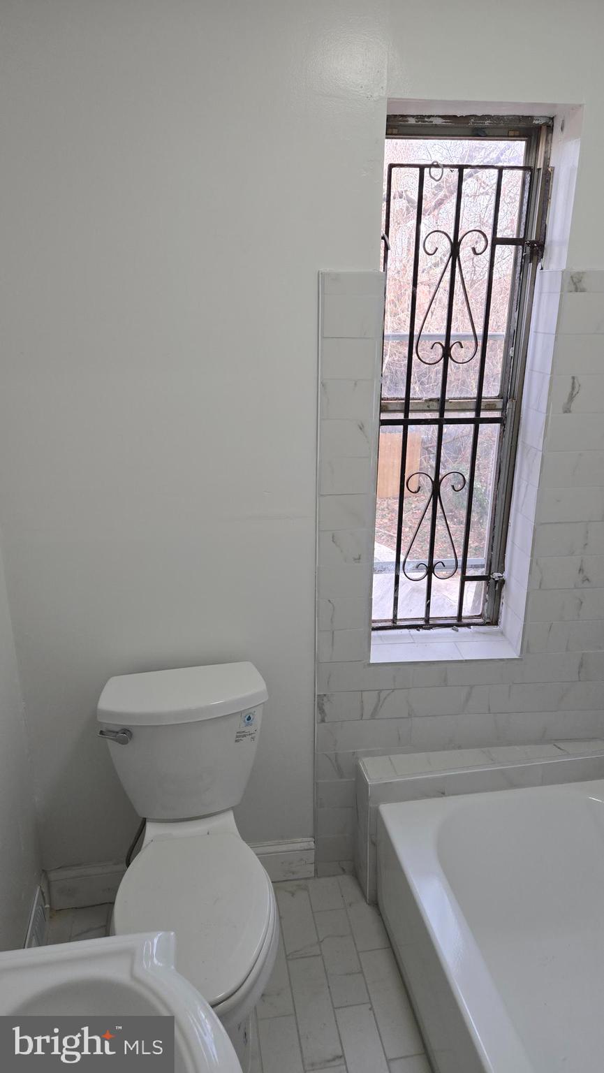 GERMANTOWN (EAST) - Residential