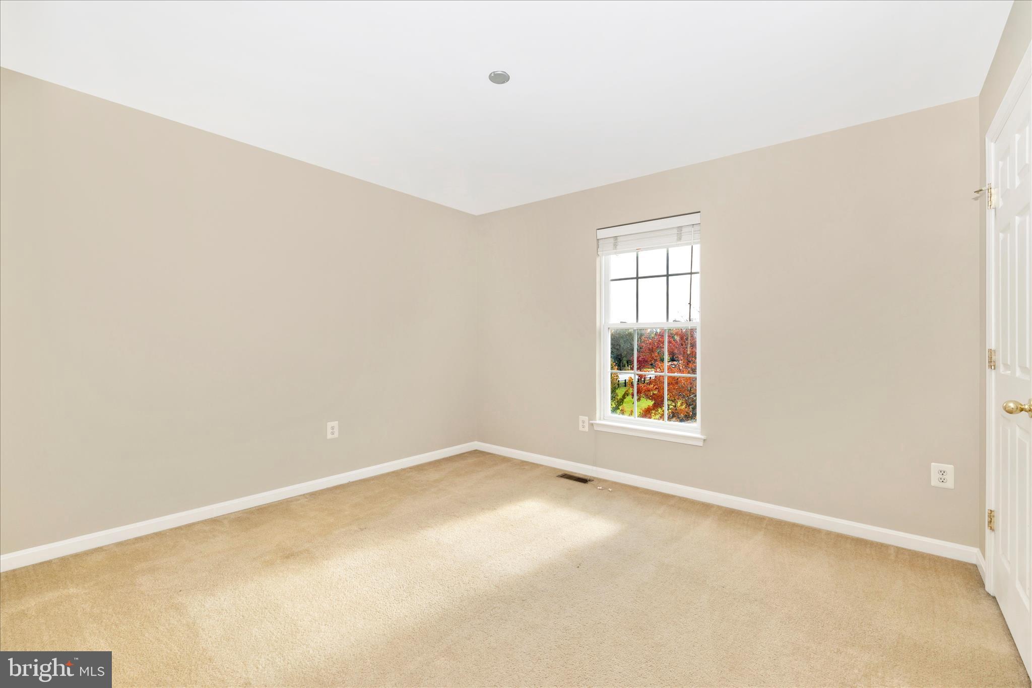 CLOVER RIDGE - Residential