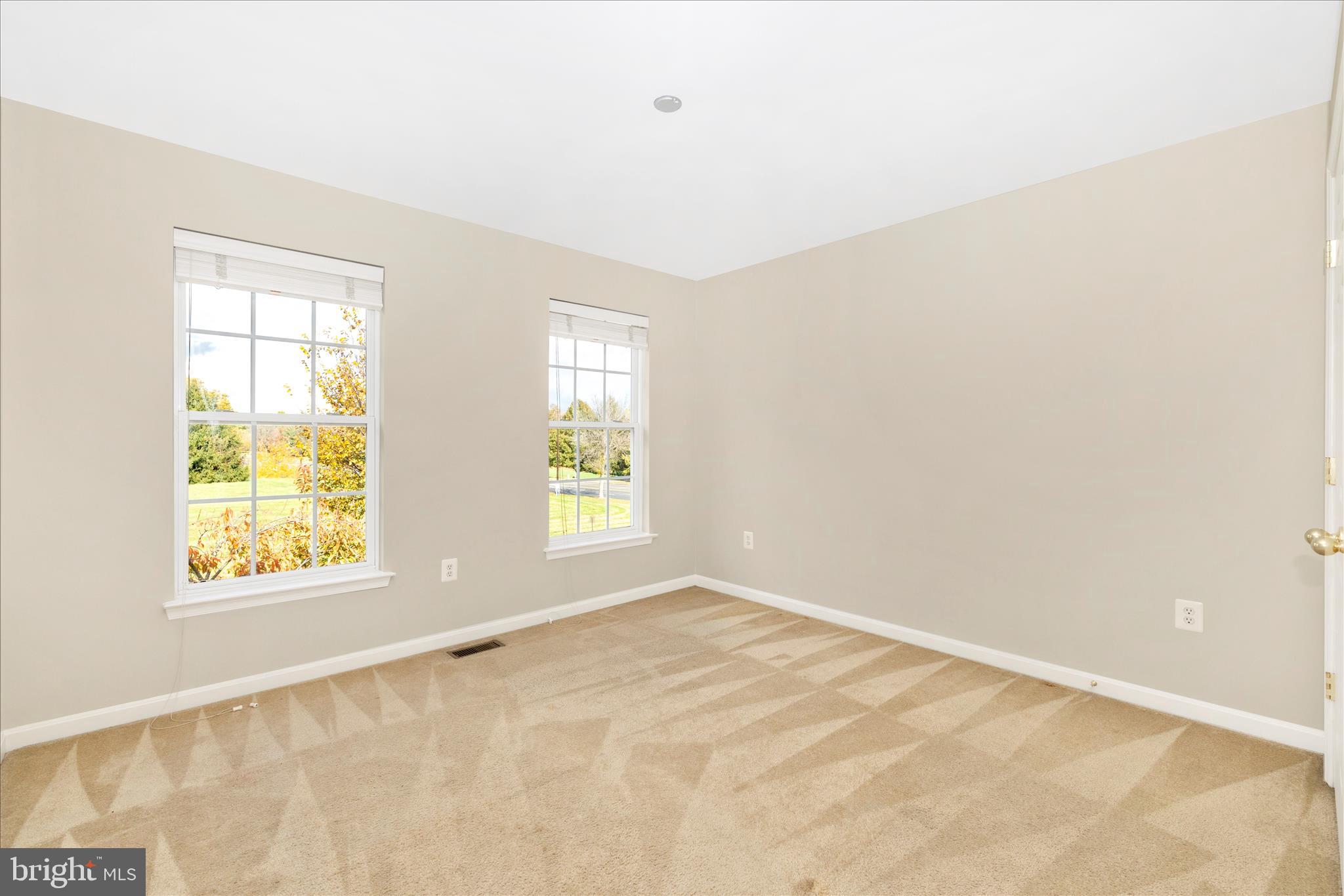 CLOVER RIDGE - Residential