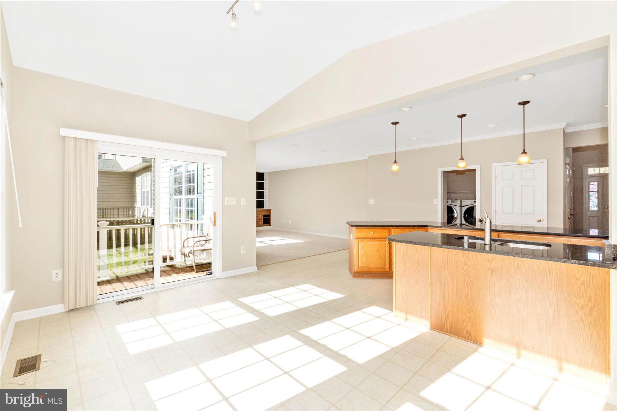 CLOVER RIDGE - Residential