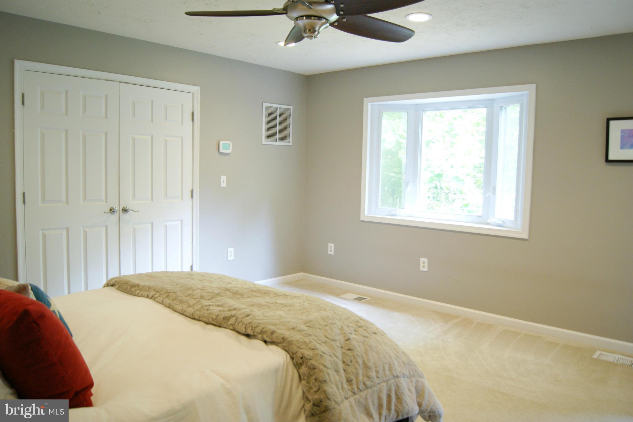 HUNTERS GROVE - Residential