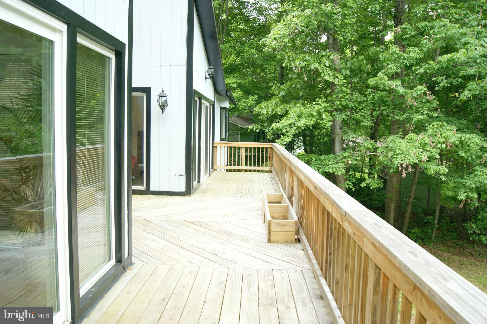 HUNTERS GROVE - Residential