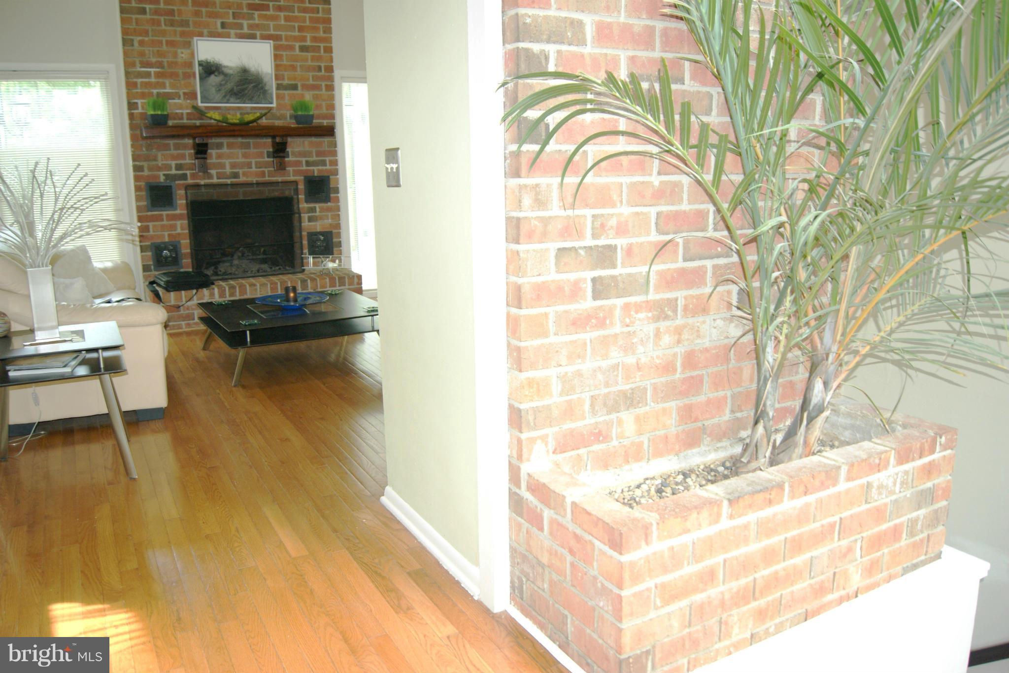 HUNTERS GROVE - Residential