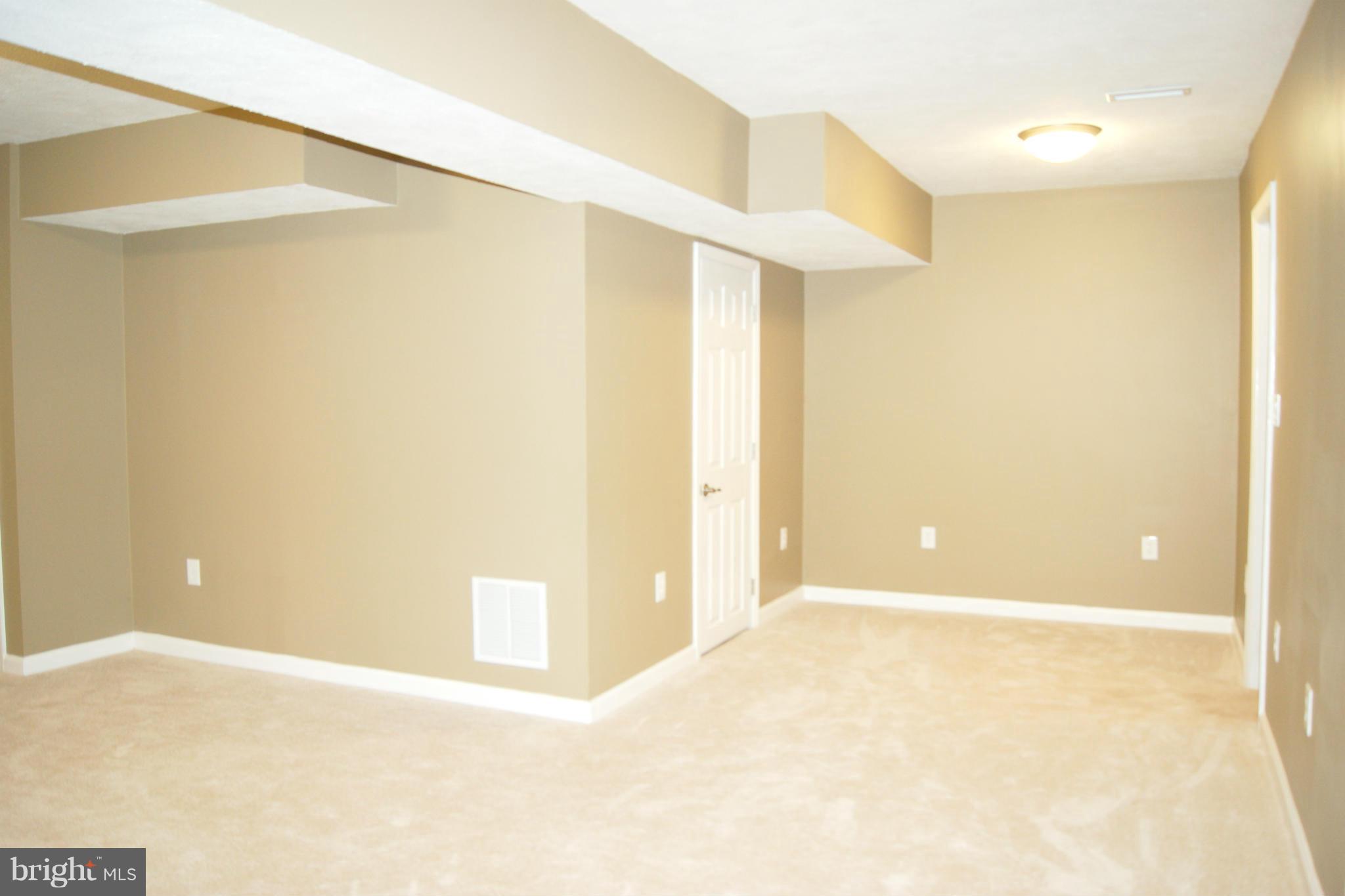 HUNTERS GROVE - Residential