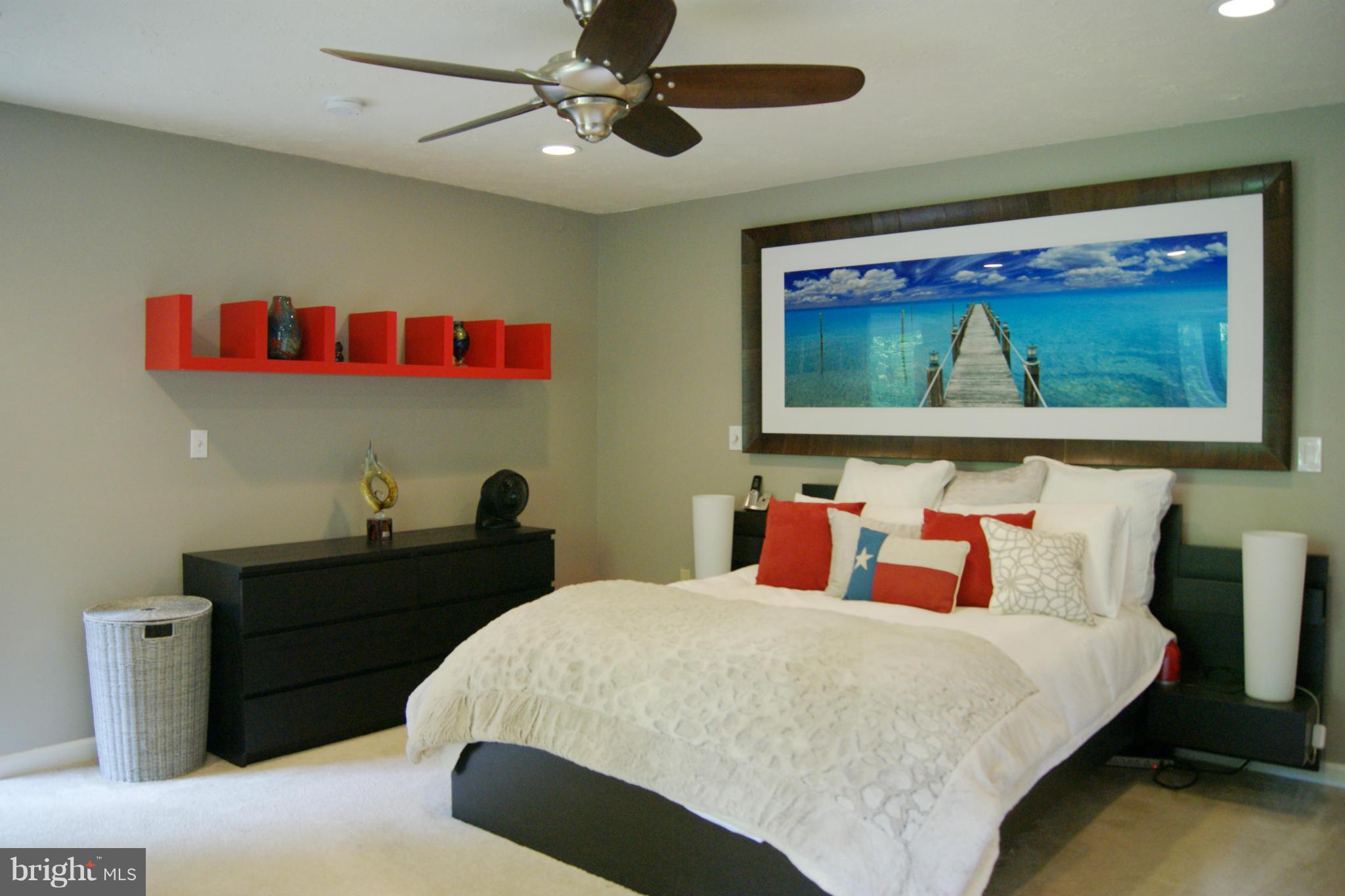 HUNTERS GROVE - Residential