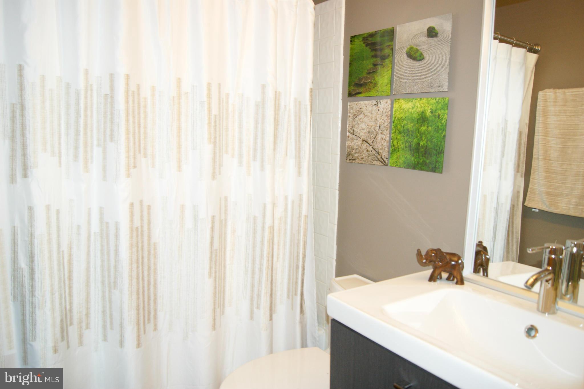 HUNTERS GROVE - Residential