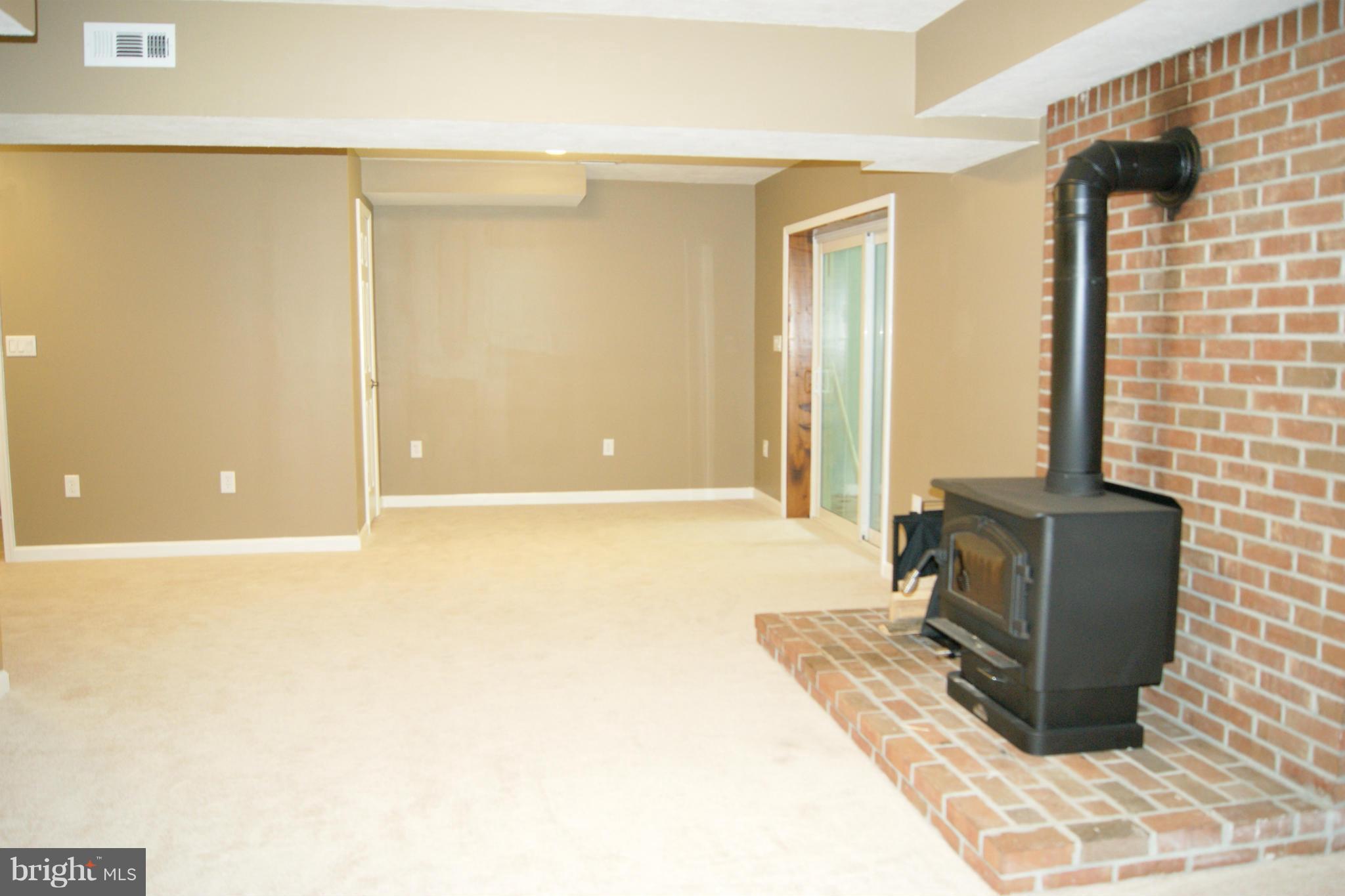 HUNTERS GROVE - Residential