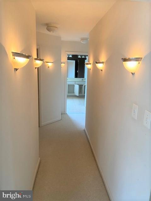 HUNTFIELD - Residential Lease