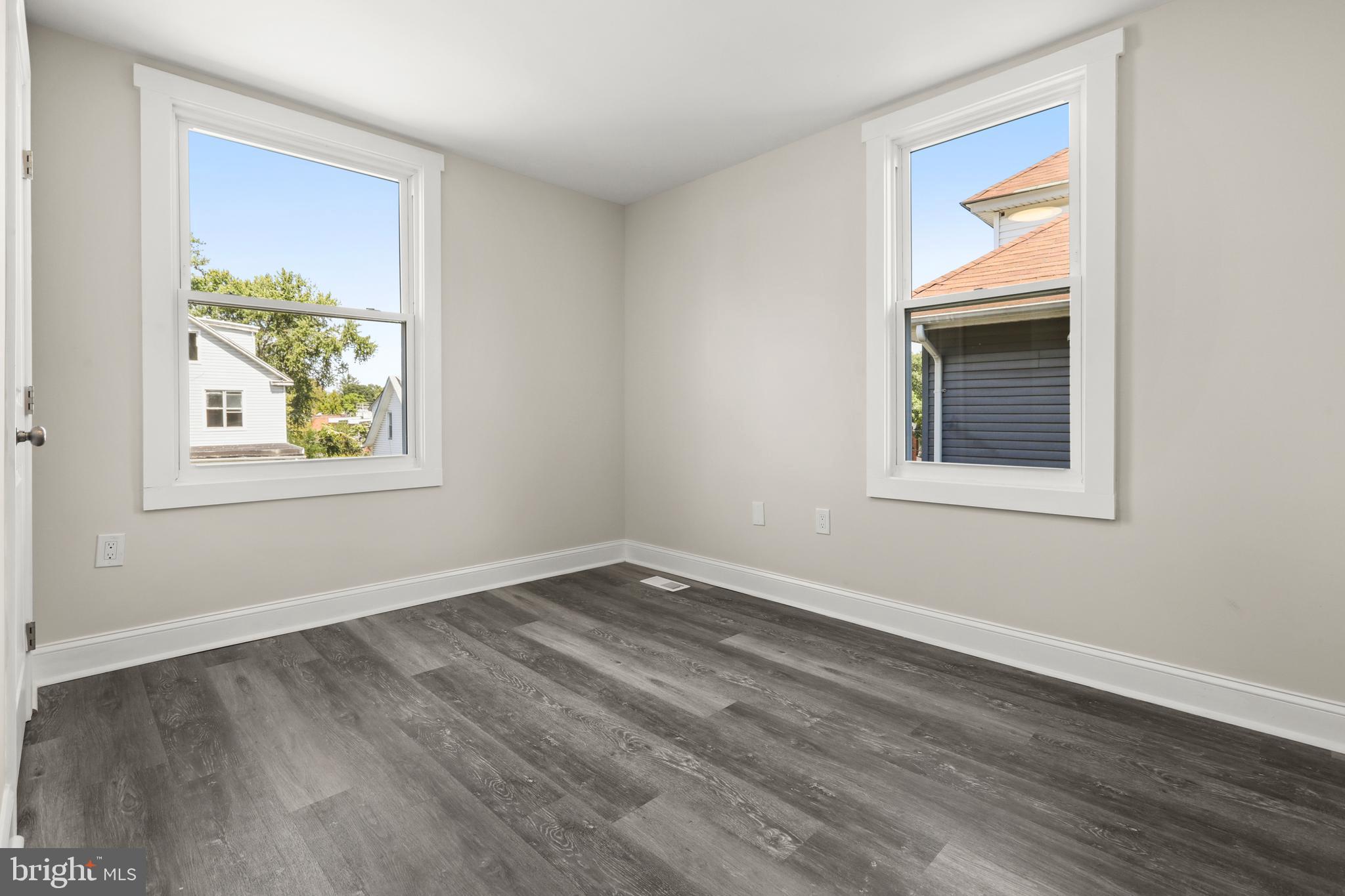 WINSTON GOVANS - Residential