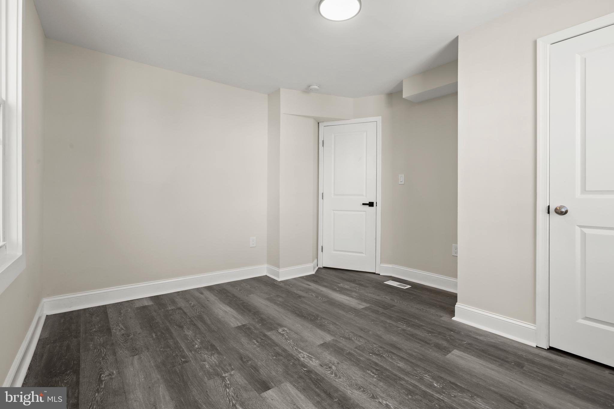 WINSTON GOVANS - Residential