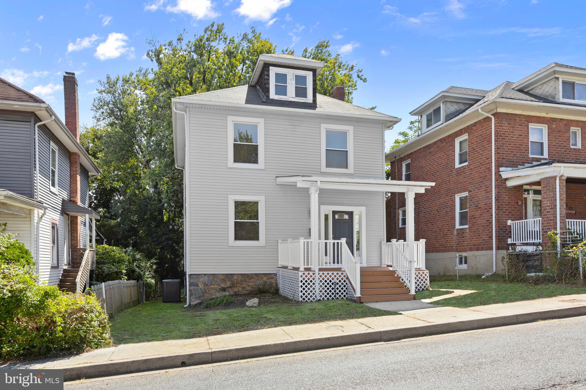 WINSTON GOVANS - Residential