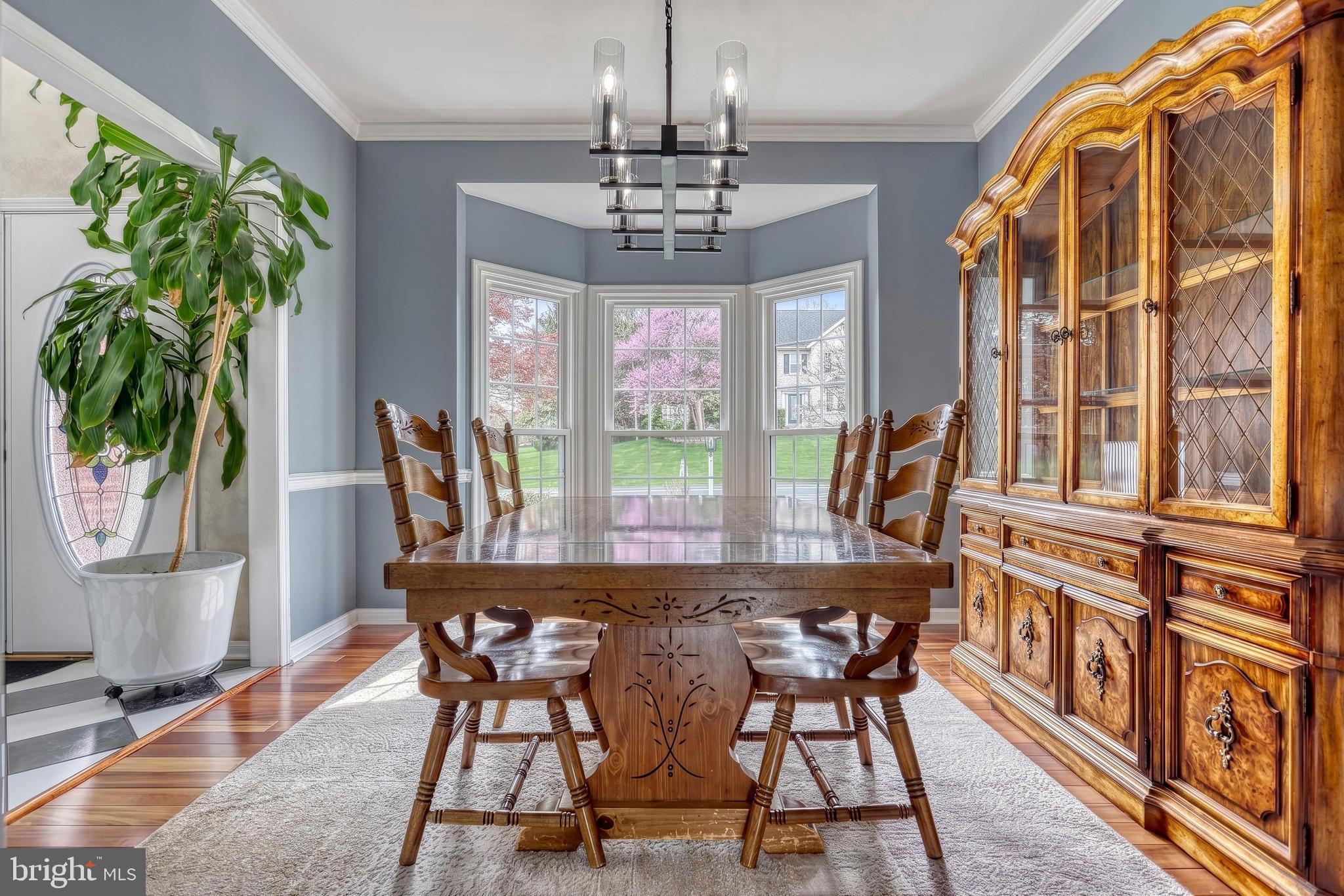 1071 COUNTRY CLUB ROAD