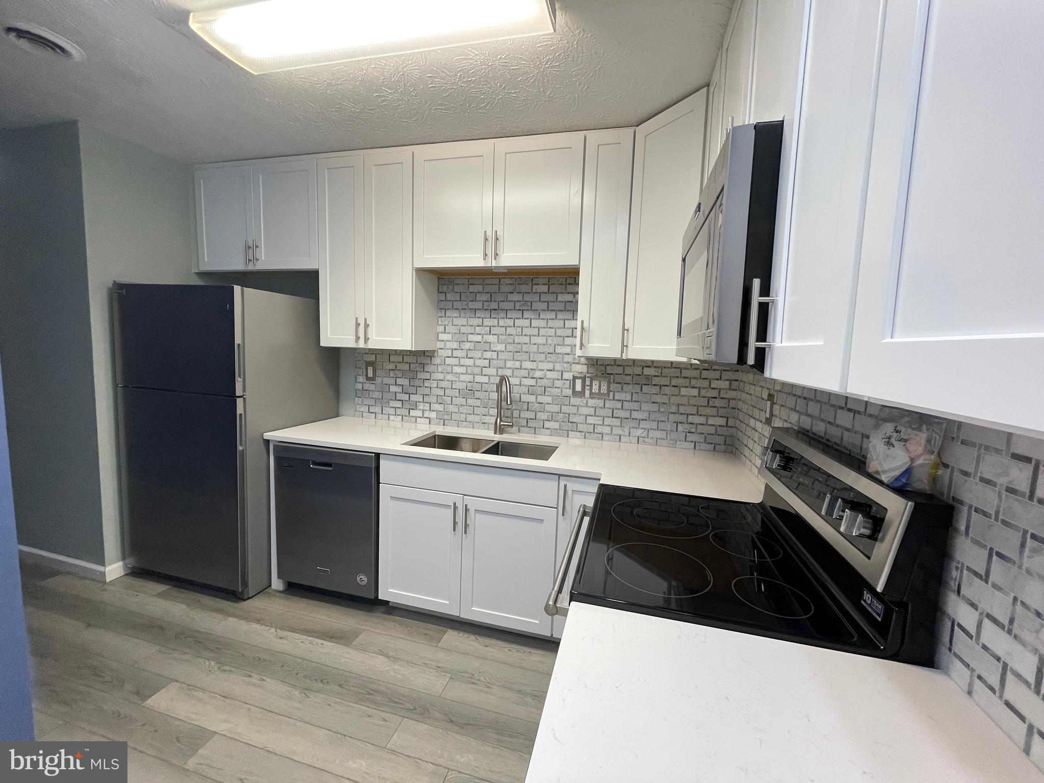 PLYMN OWENS ESTATES - Residential