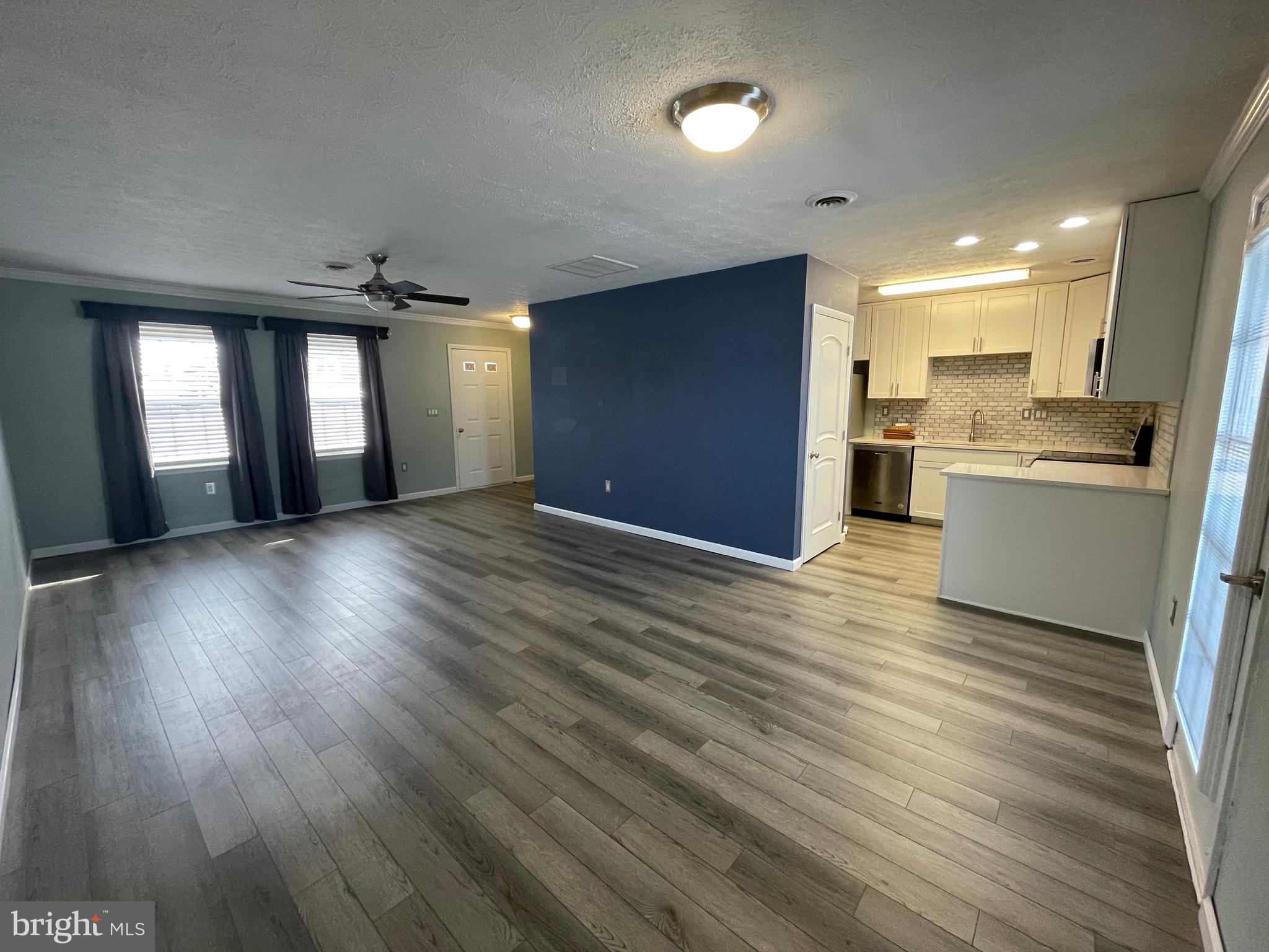 PLYMN OWENS ESTATES - Residential