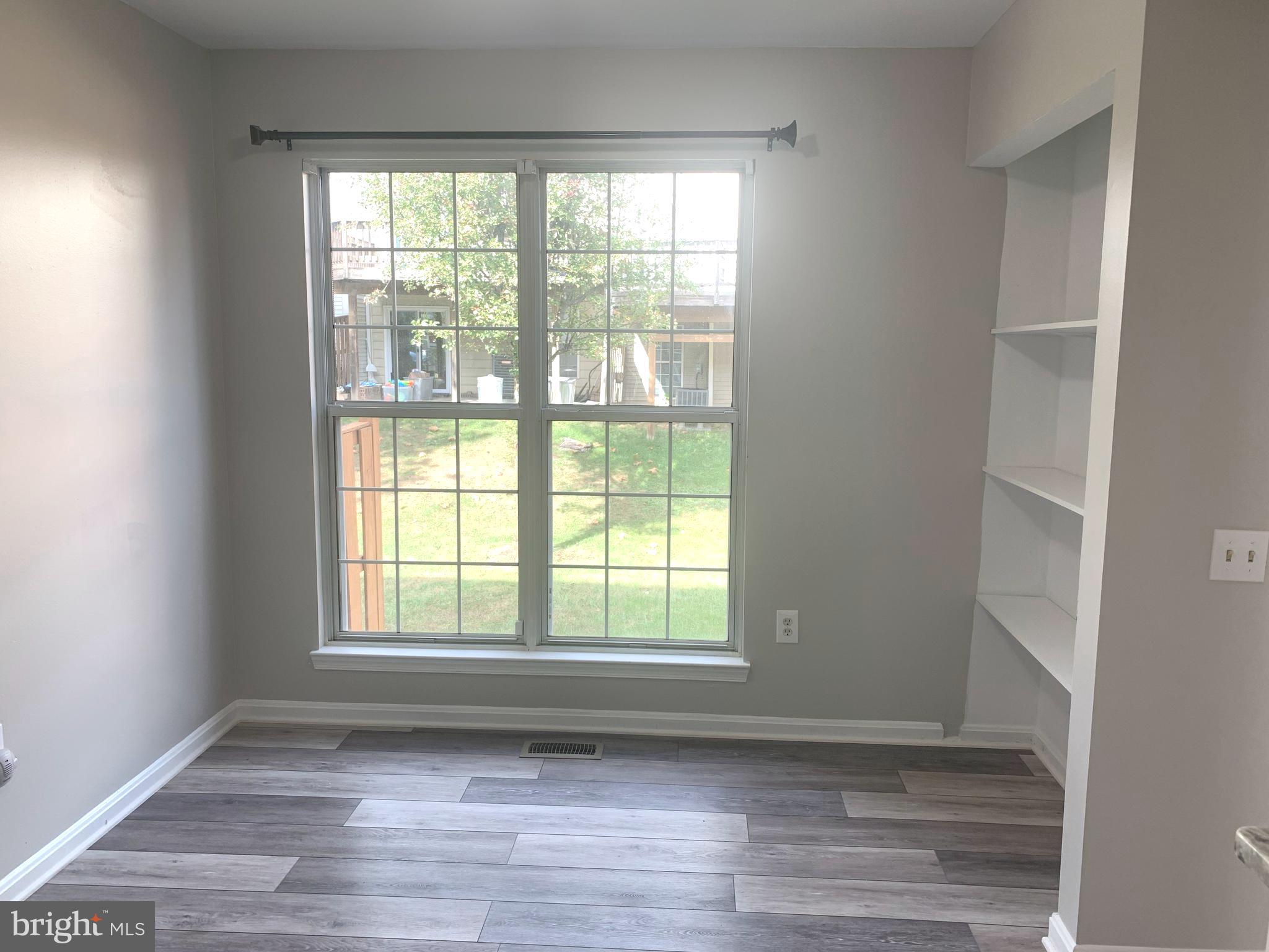 PLEASANT HILLS - Residential Lease