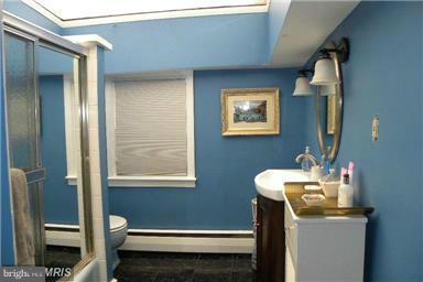 OLD TOWN - Residential Lease