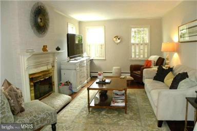 OLD TOWN - Residential Lease