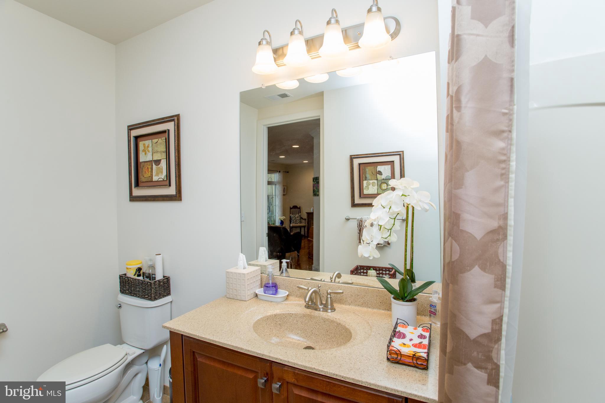 MERIDIAN VALLEY SQ - Residential