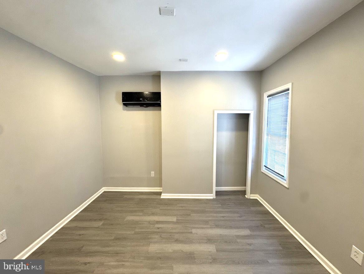 PHILADELPHIA - Residential