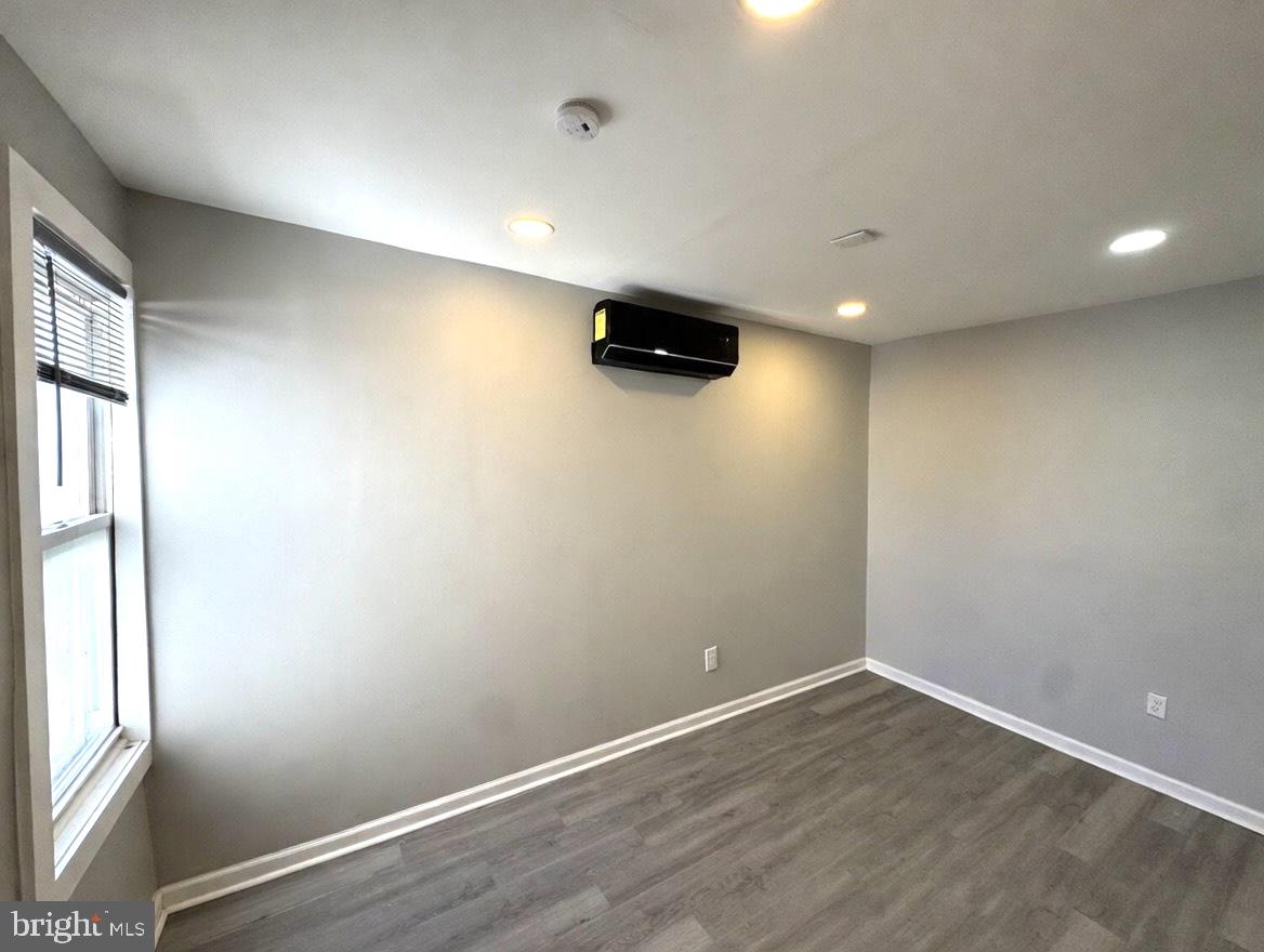 PHILADELPHIA - Residential