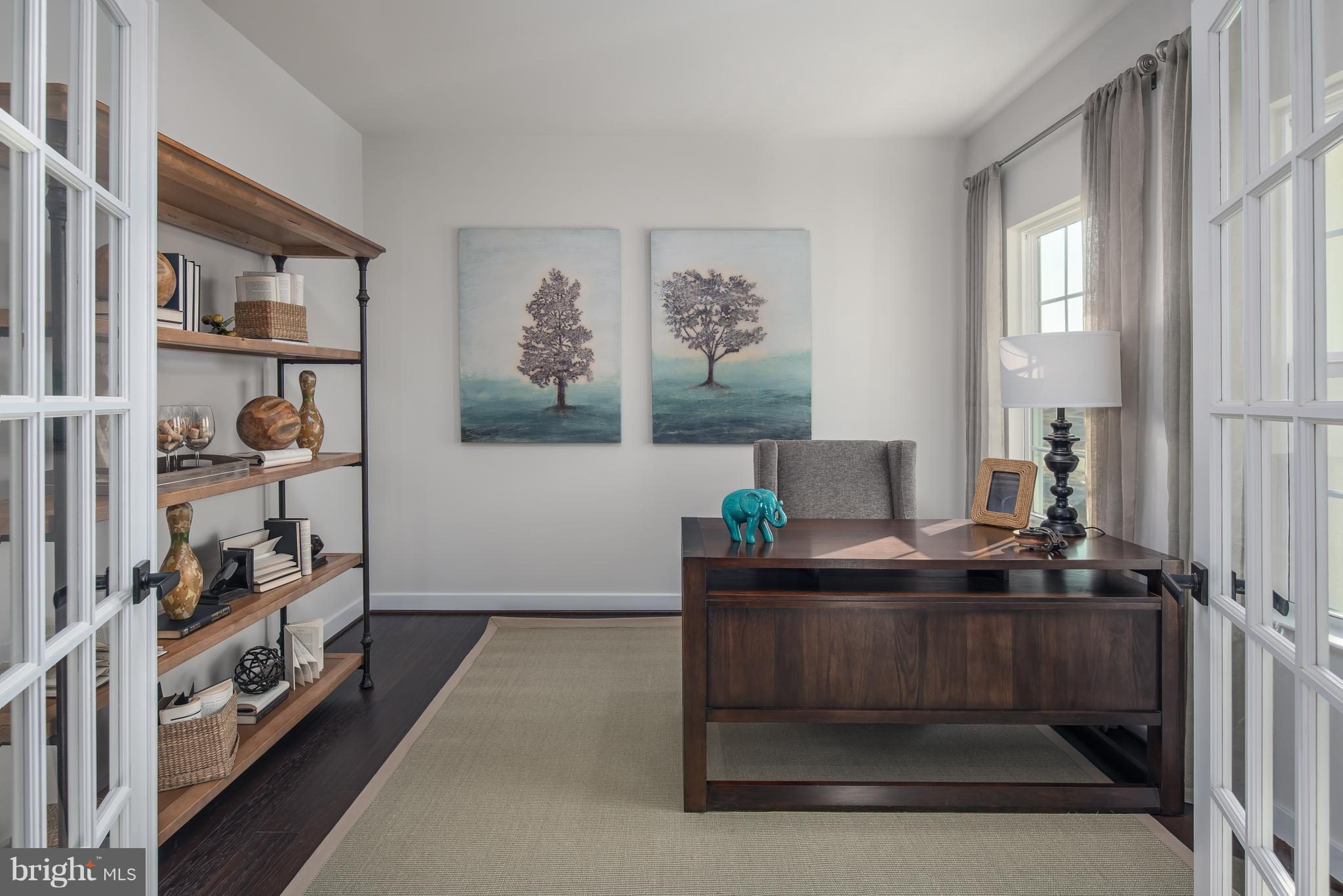 LAKE LINGANORE WOODRIDGE - Residential