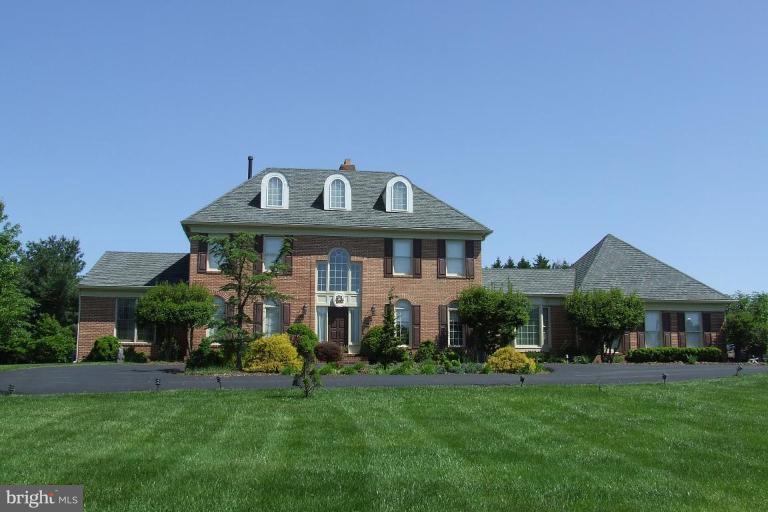 FALCONHURST - Residential Lease