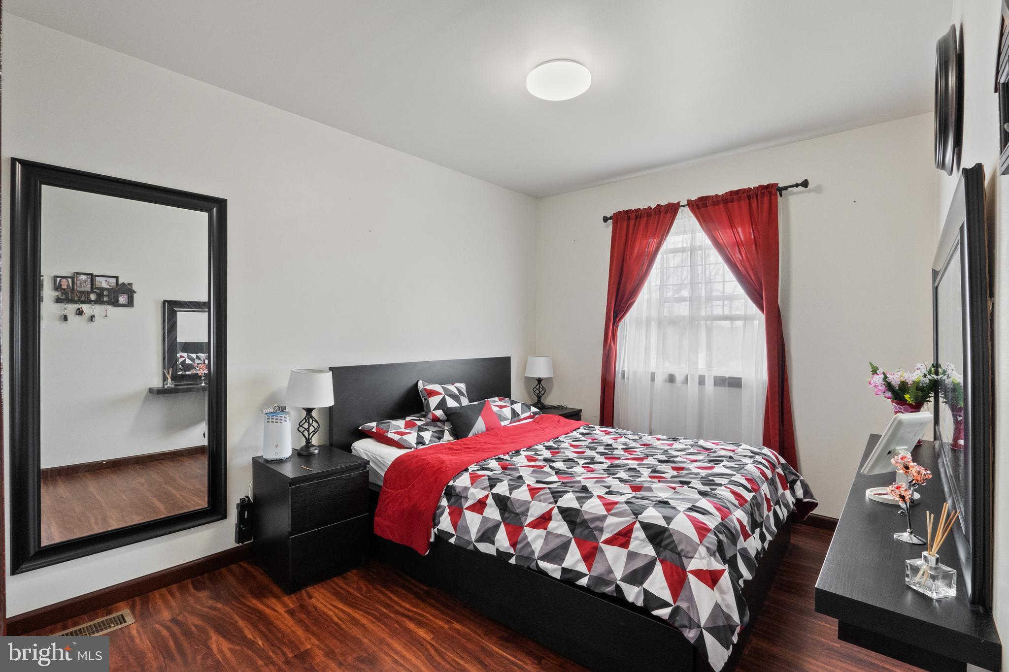 DALE CITY - Residential Lease