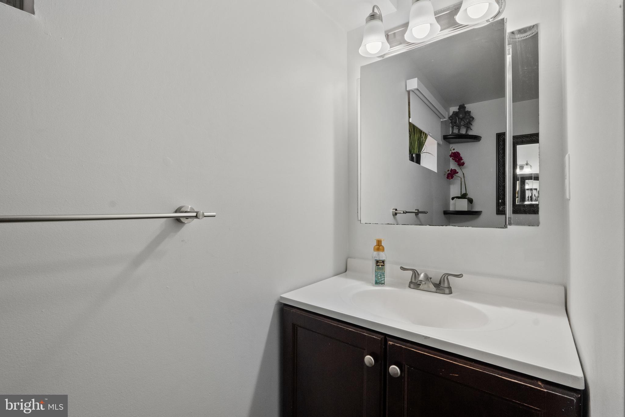 DALE CITY - Residential Lease